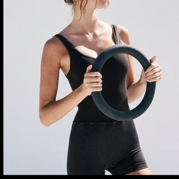 FREE PEOPLE FP MOVEMENT NEVER BETTER RUNSIE CLAY ONE PIECE WORK OUT M - Picture 4 of 10